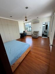 Phillips Avenue (D19), Semi-Detached #573036161